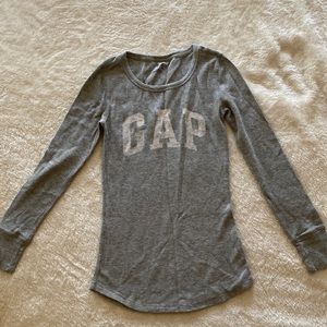 GAP sweater